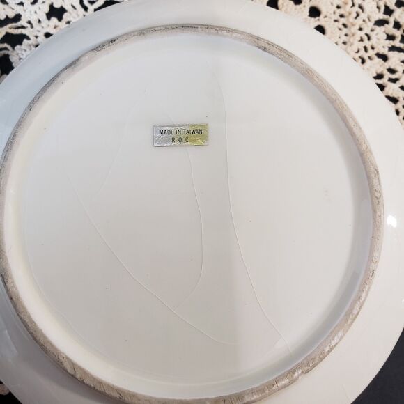 Vintage MCM Red and White Stripe Ceramic Lidded Dresser Jar Candy Dish - Picture 8 of 9